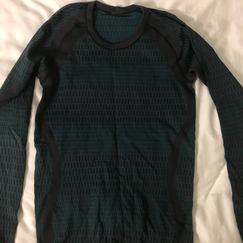Lulu Lemon running top